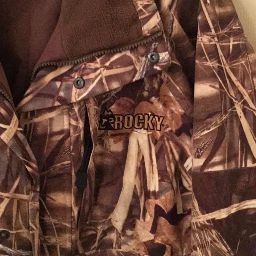 Hunting jacket - Picture 3 of 5